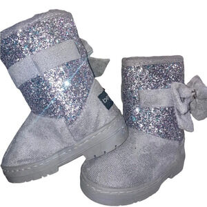 Bebe Girls Little Kids /Girls Studded Bow Boots Gray Glitter Faux Fur Size US 7